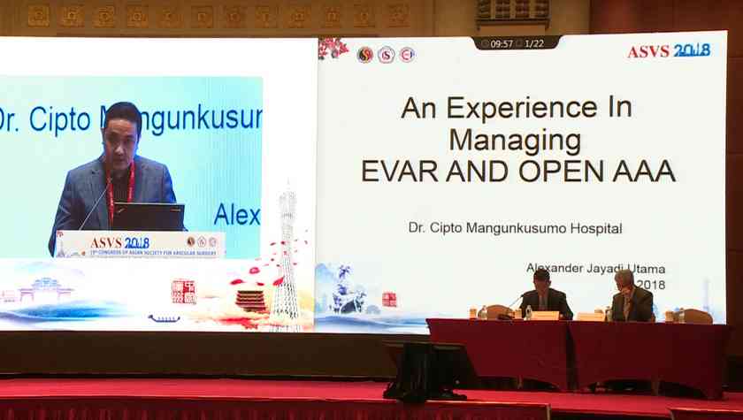 Cipto：An Experience In Managing EVAR AND OPEN AAA